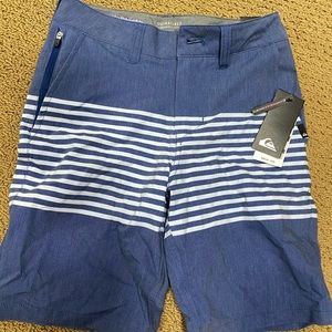 NWT Quiksilver Amphibian Shorts